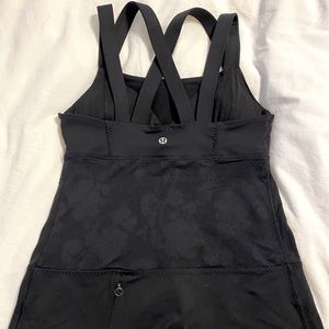 Lululemon top, size 6